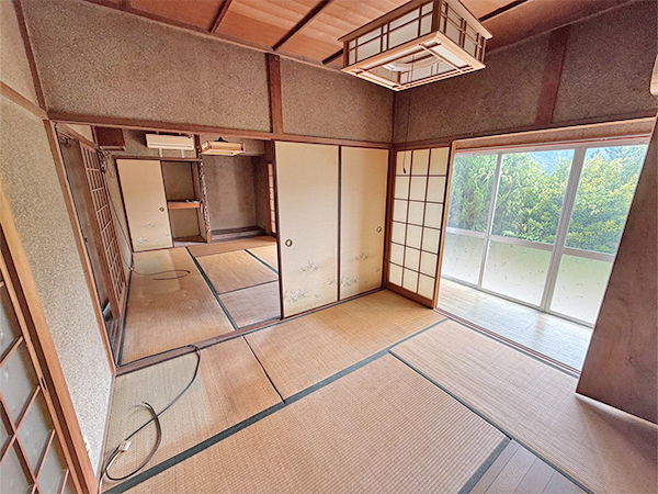 高梁市落合町近似の空き家（No.330） 写真2