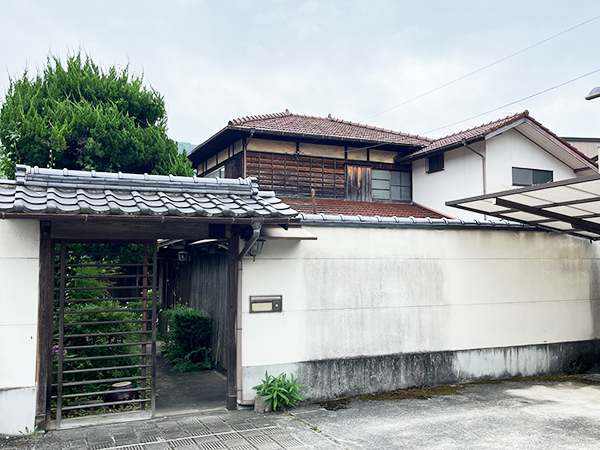 高梁市栄町の空き家（No.626） 写真2