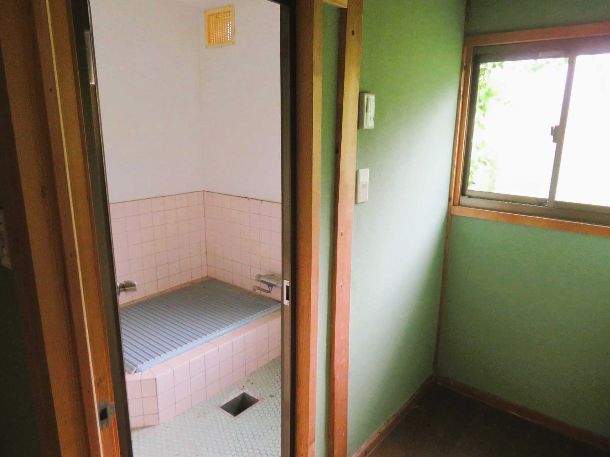 高梁市川上町仁賀の空き家（No.569） 写真2